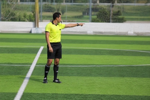 Referee